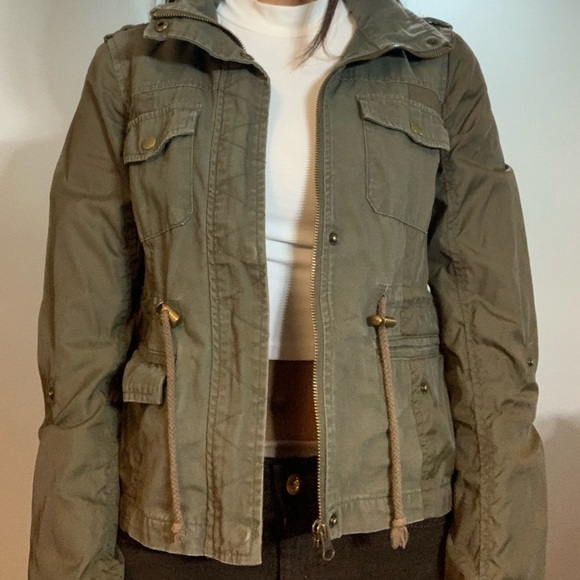 Army green, light jacket - Picture 2 of 6